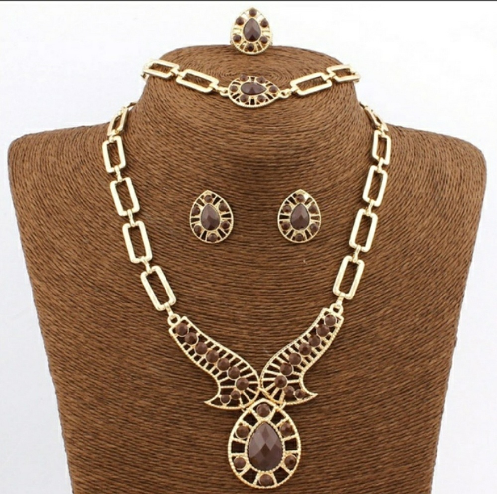 Vintage Gold-Plated African Beaded Necklace Set
